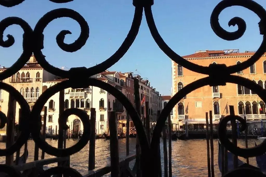Venice Apartment Overlooking Grand Canal